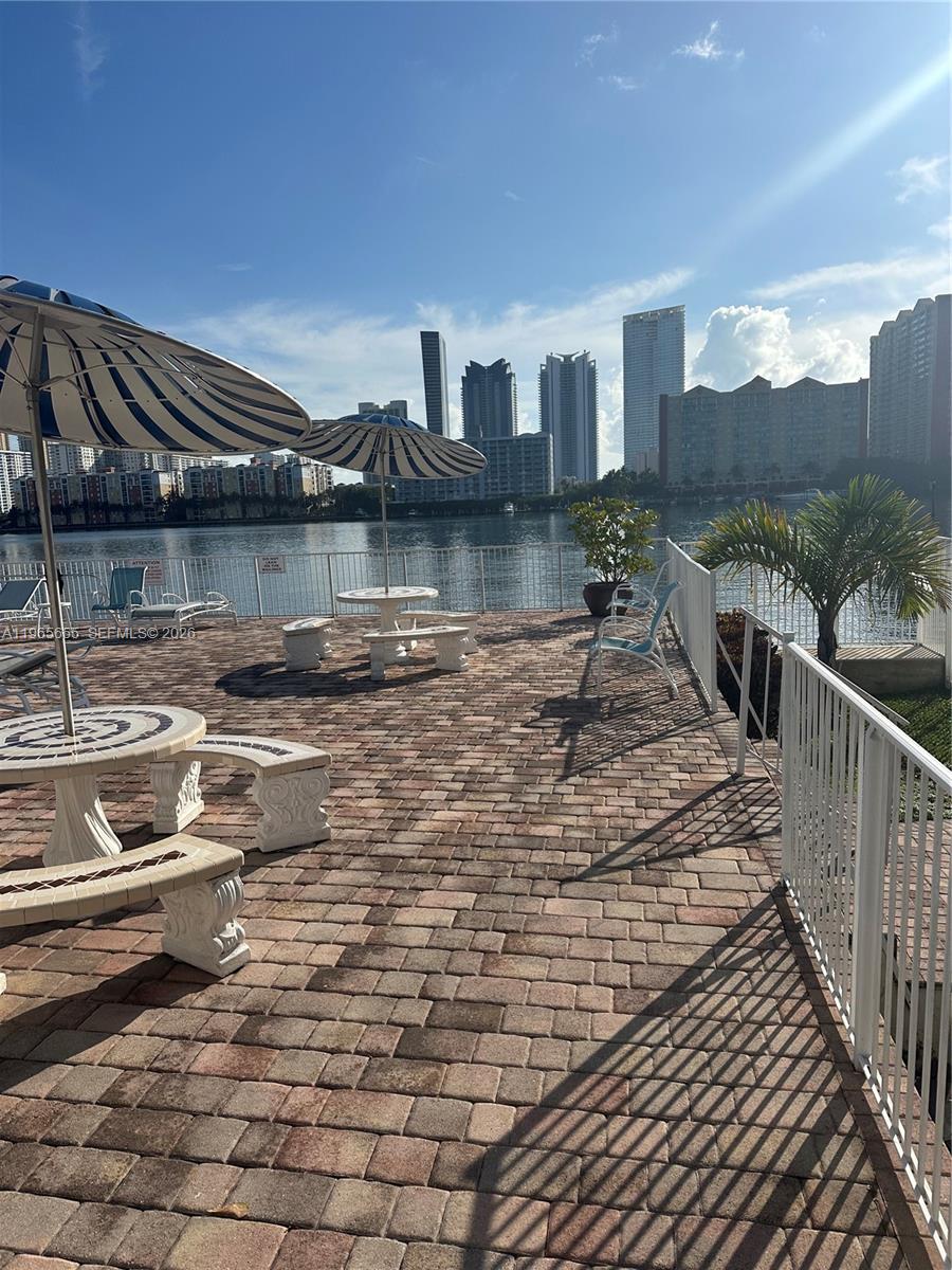 EASTERN SHORES PALO ALTO - Residential