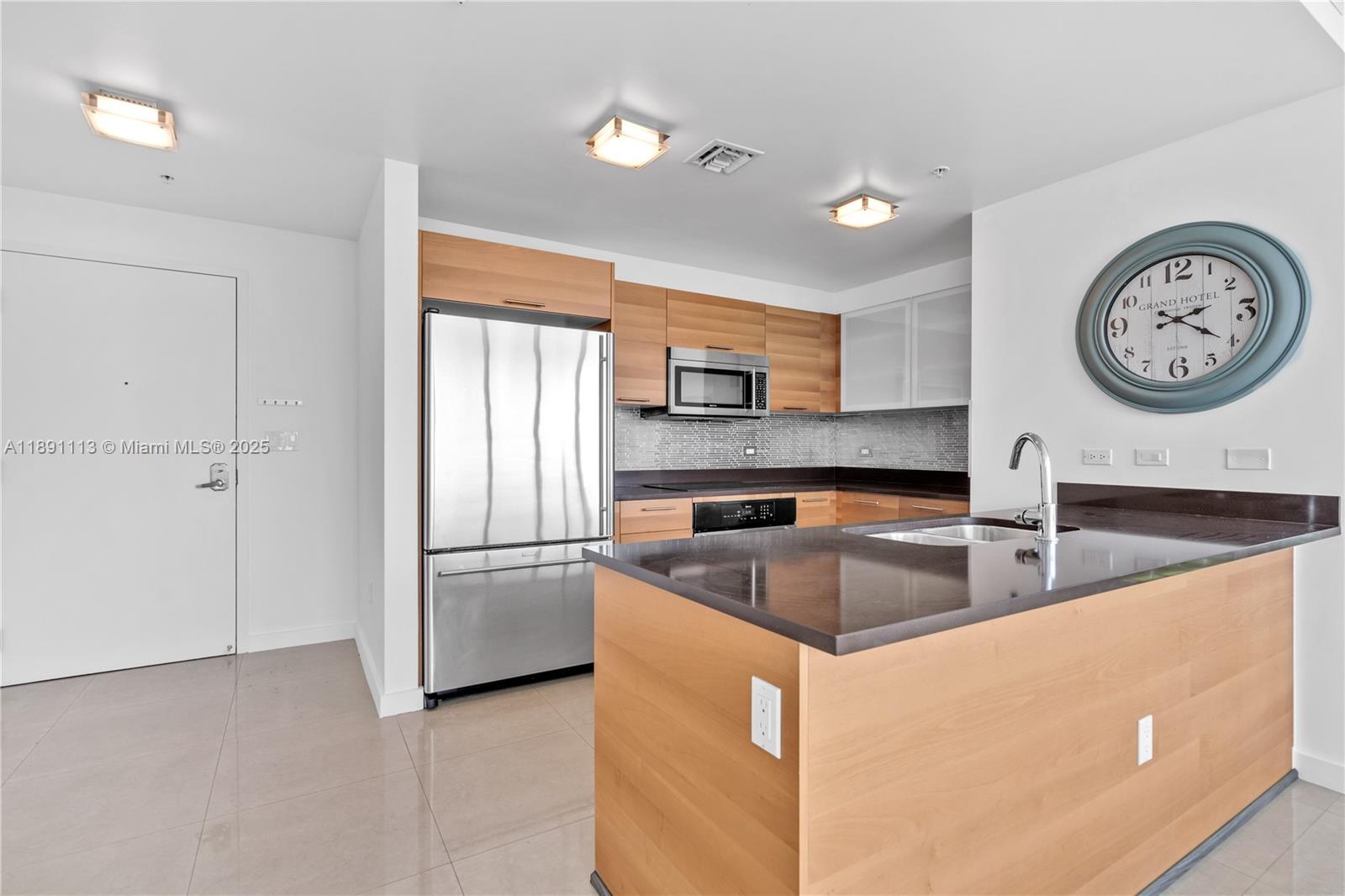 FOUR MIDTOWN MIAMI CONDO - Residential Lease