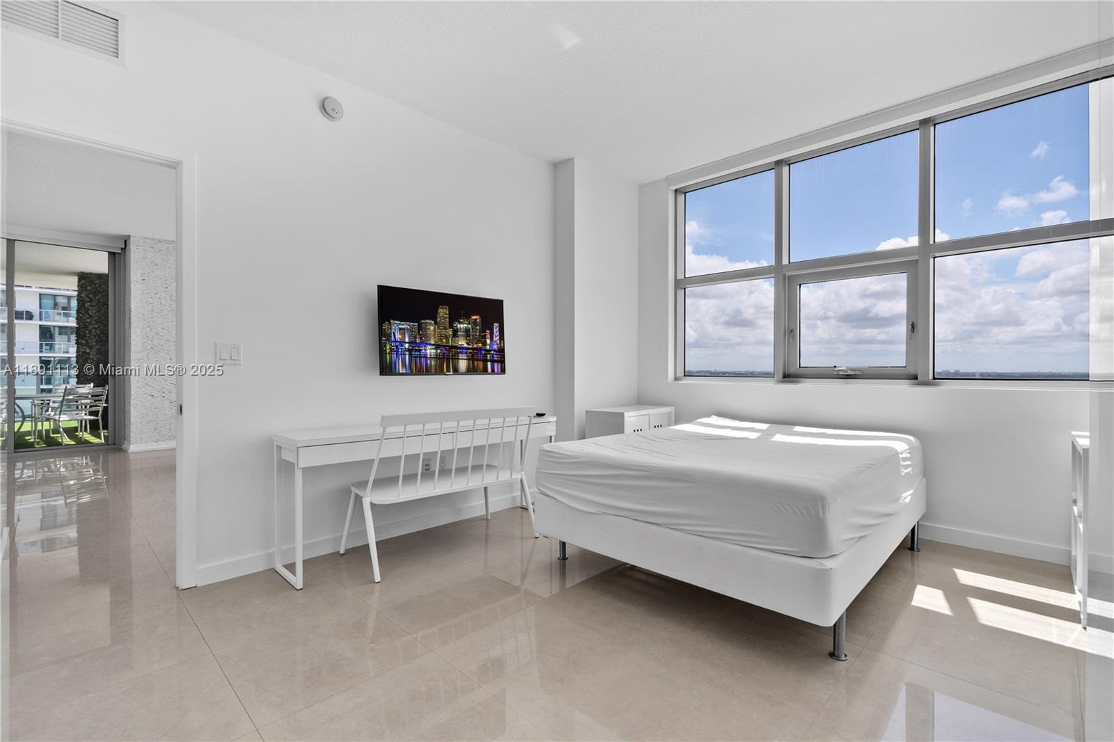FOUR MIDTOWN MIAMI CONDO - Residential Lease