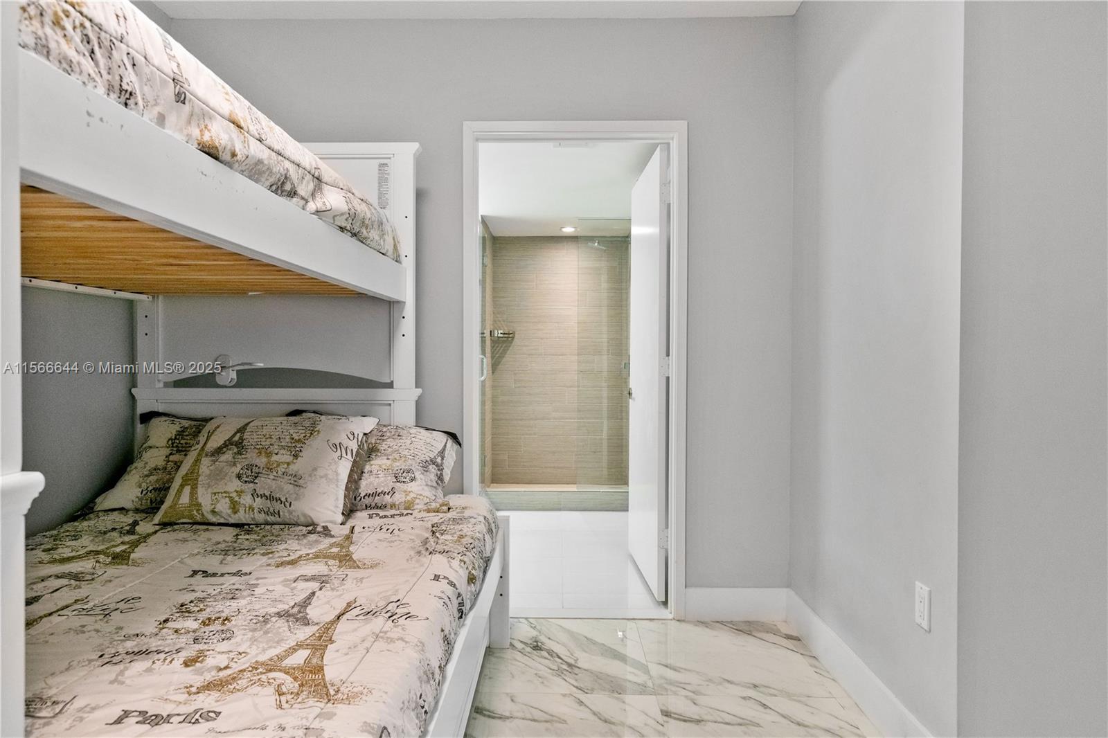 PARQUE TOWERS CONDO - Residential