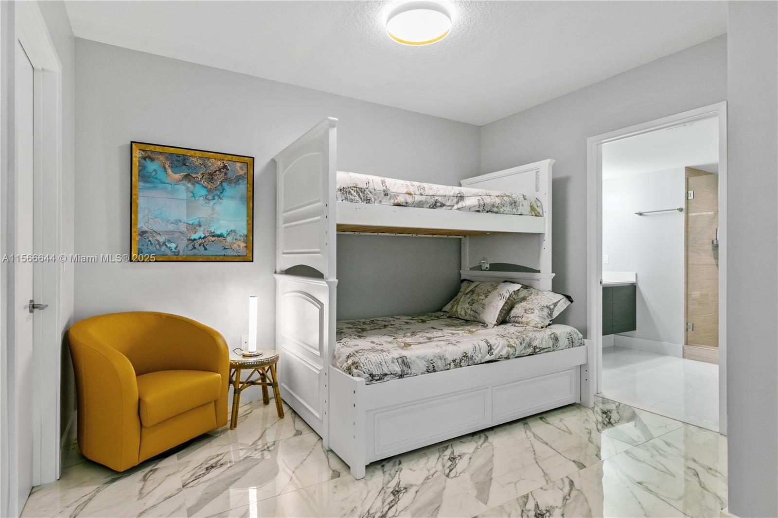 PARQUE TOWERS CONDO - Residential
