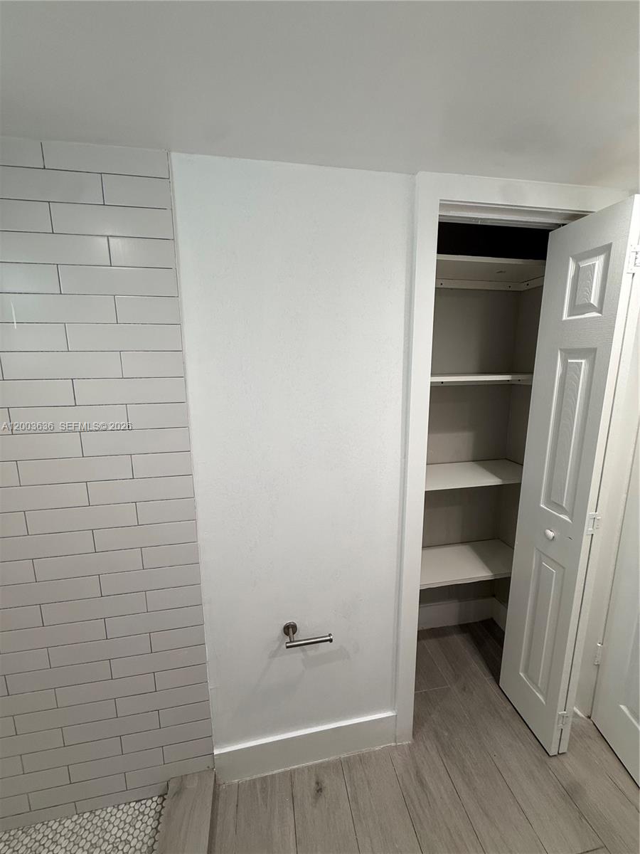 GALEN DRIVE WEST CONDOMIN - Residential Lease