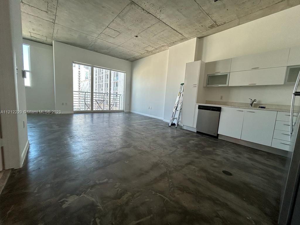 Photo 1 of 8 of listing fa6a49b2-619e-4d0b-858f-cf232a643cd1 condo
