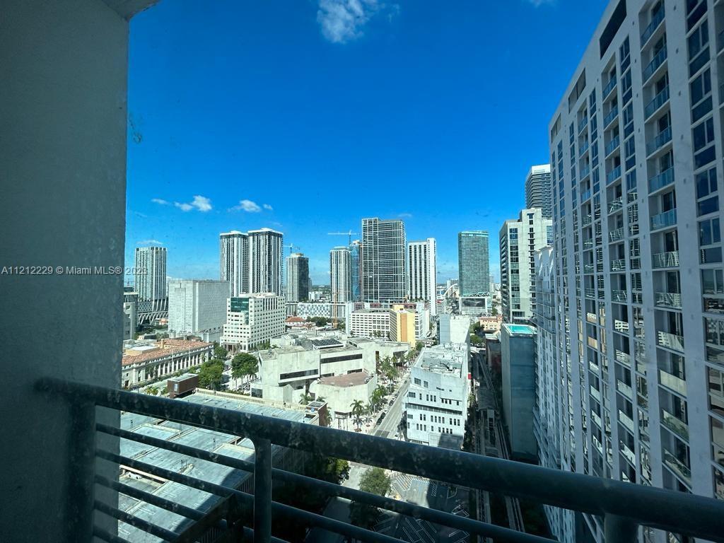 Photo 8 of 8 of listing fa6a49b2-619e-4d0b-858f-cf232a643cd1 condo