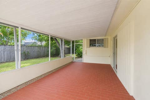Tiny photo for 425 S 15th Ave, Hollywood, FL 33020 (MLS # A12077556)
