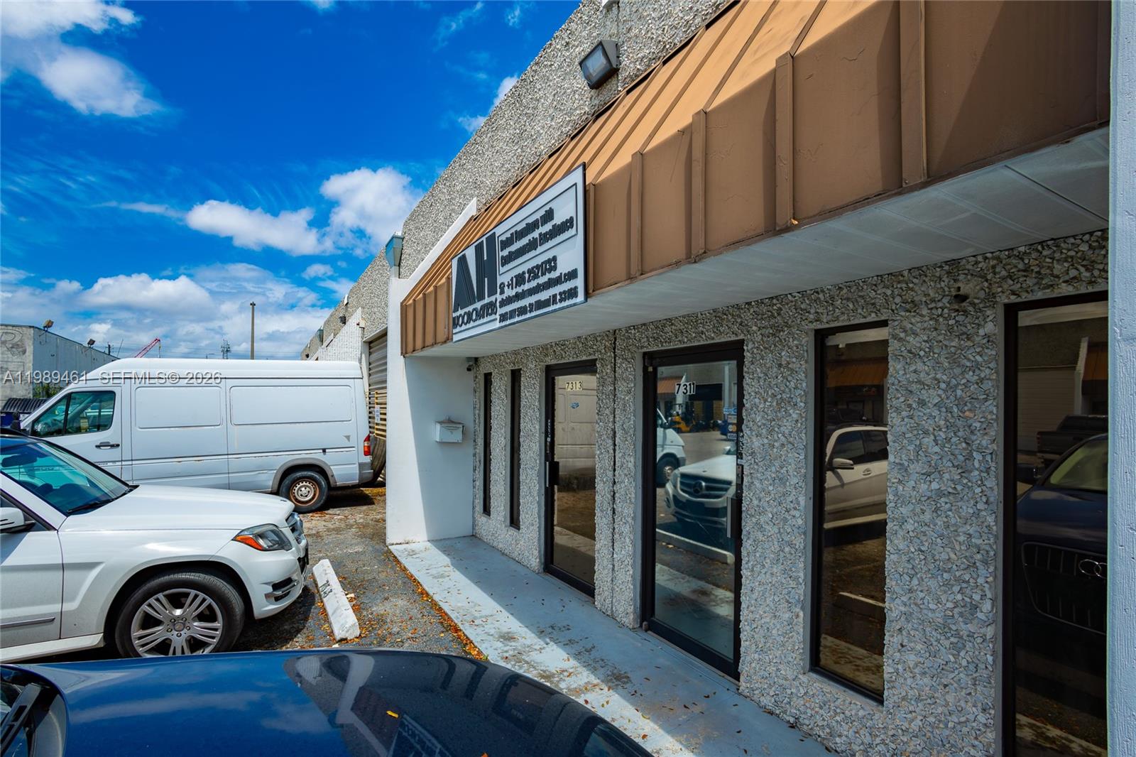 7313 NW 56th St 7313