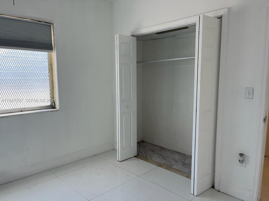 SUNDIAL CONDO - Residential