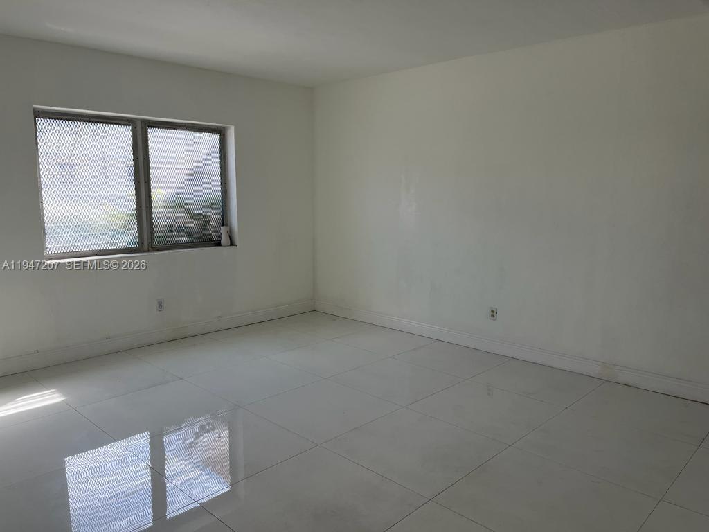 SUNDIAL CONDO - Residential