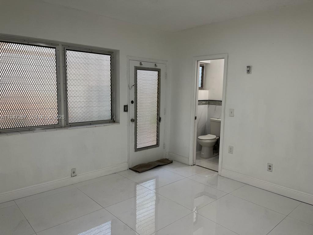 SUNDIAL CONDO - Residential