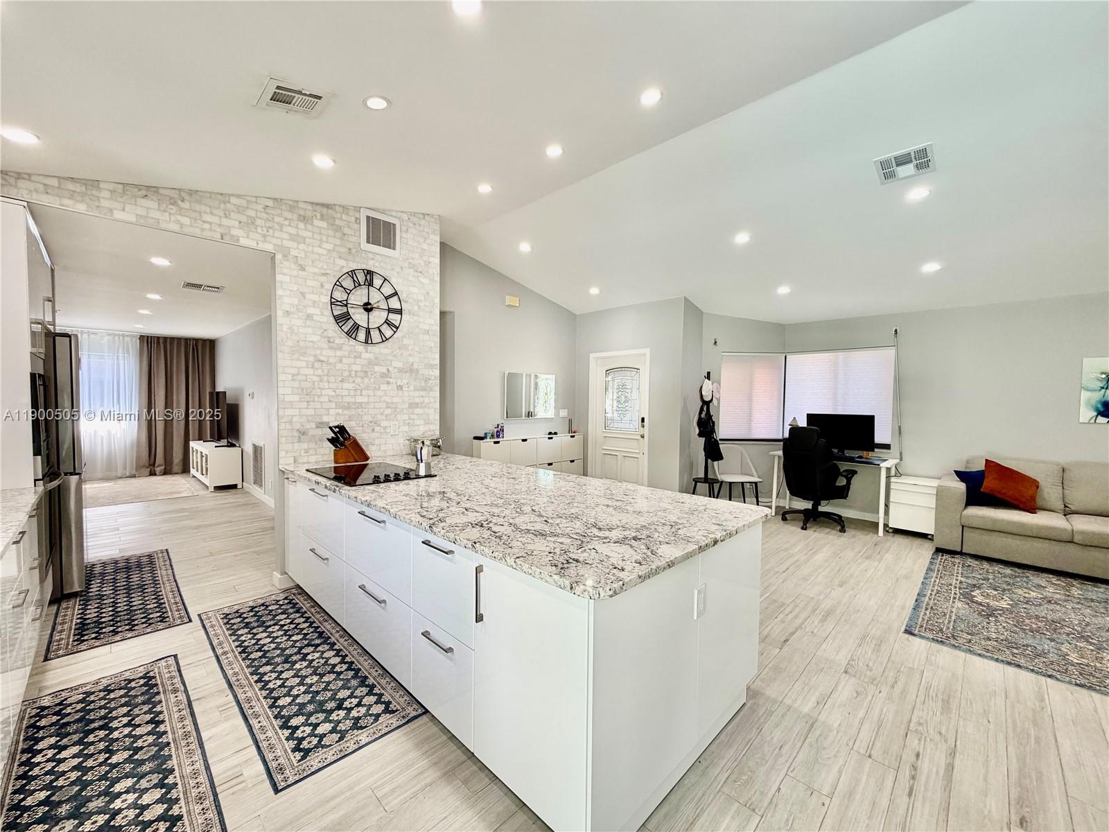 GLEN-LAUREN HOMES - Residential Lease