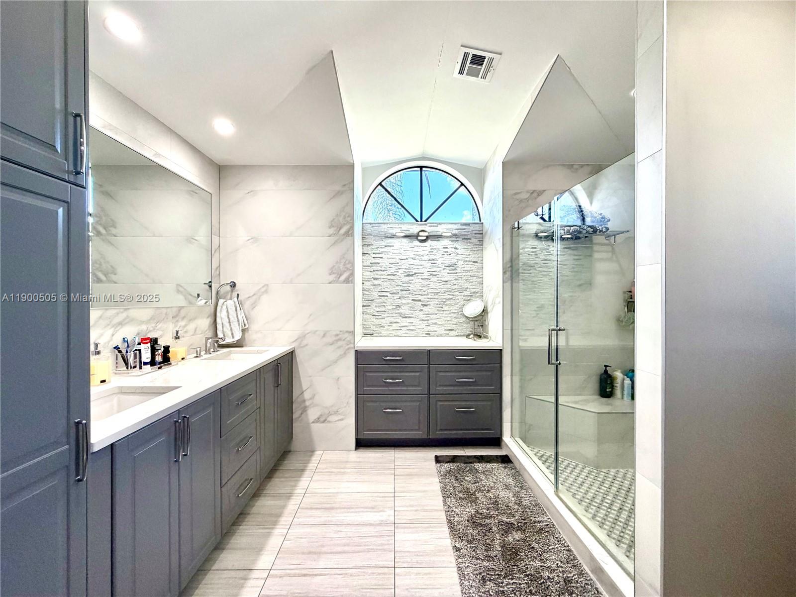 GLEN-LAUREN HOMES - Residential Lease