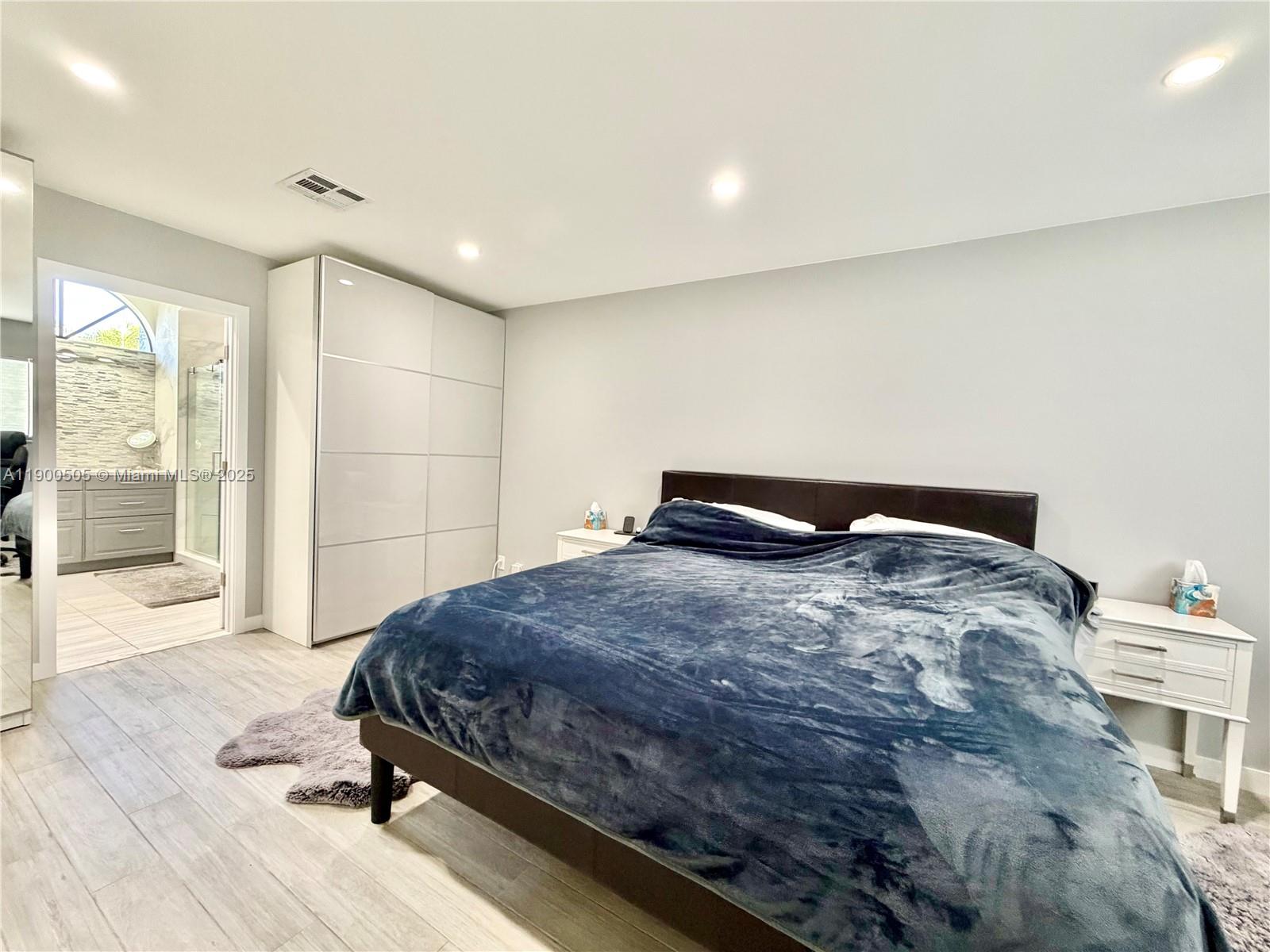 GLEN-LAUREN HOMES - Residential Lease