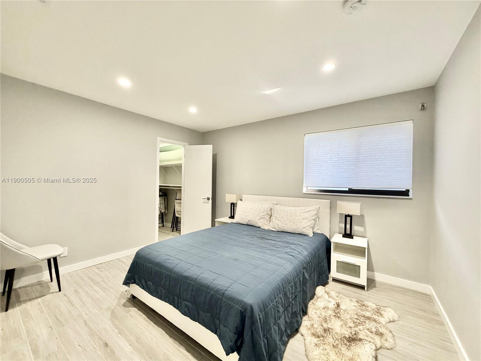 GLEN-LAUREN HOMES - Residential Lease