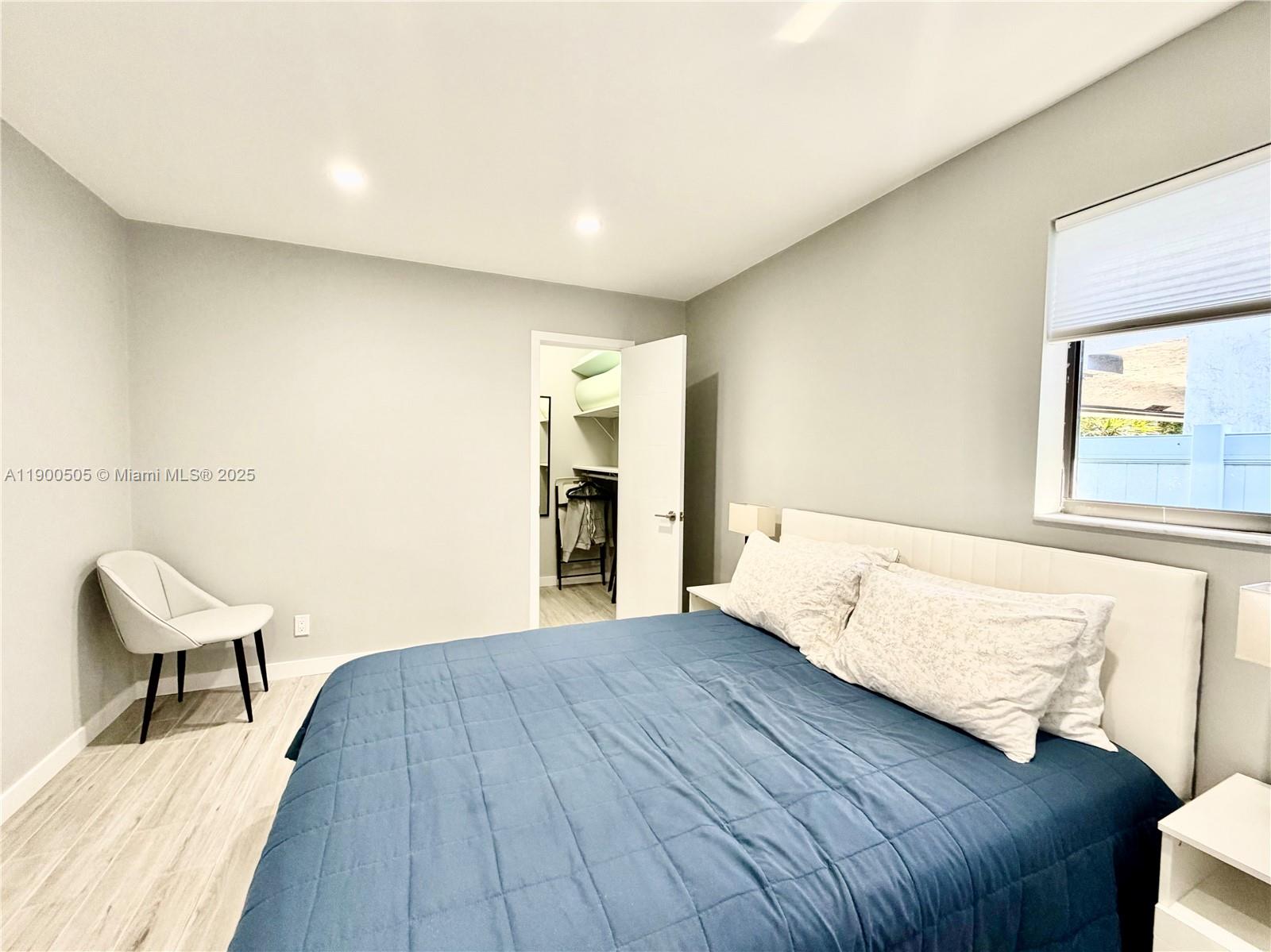 GLEN-LAUREN HOMES - Residential Lease