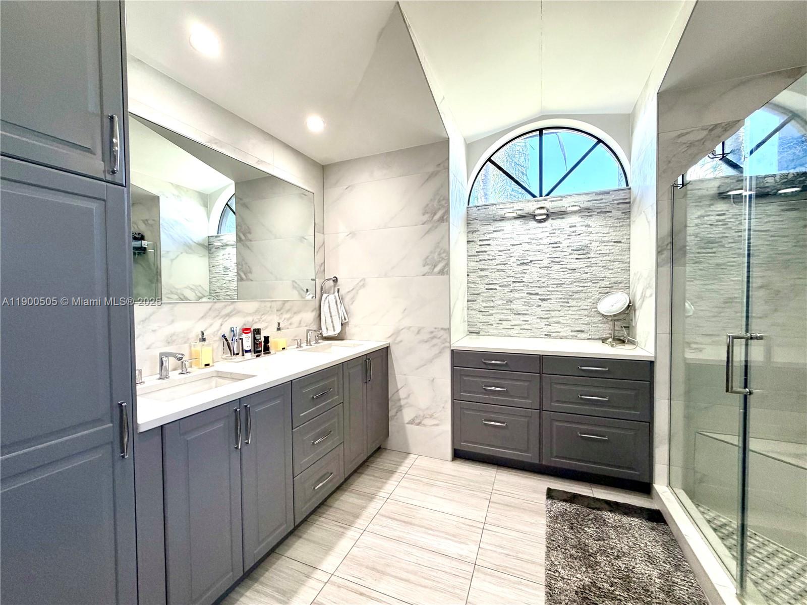 GLEN-LAUREN HOMES - Residential Lease