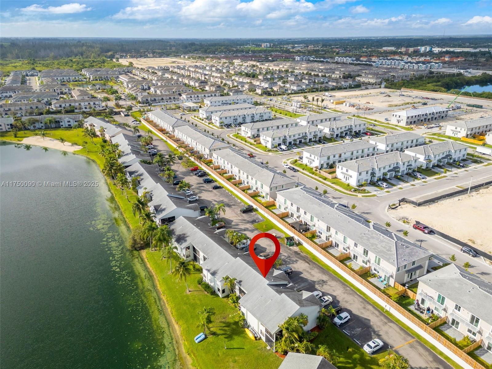 LAKESHORE CONDO #5 - Residential