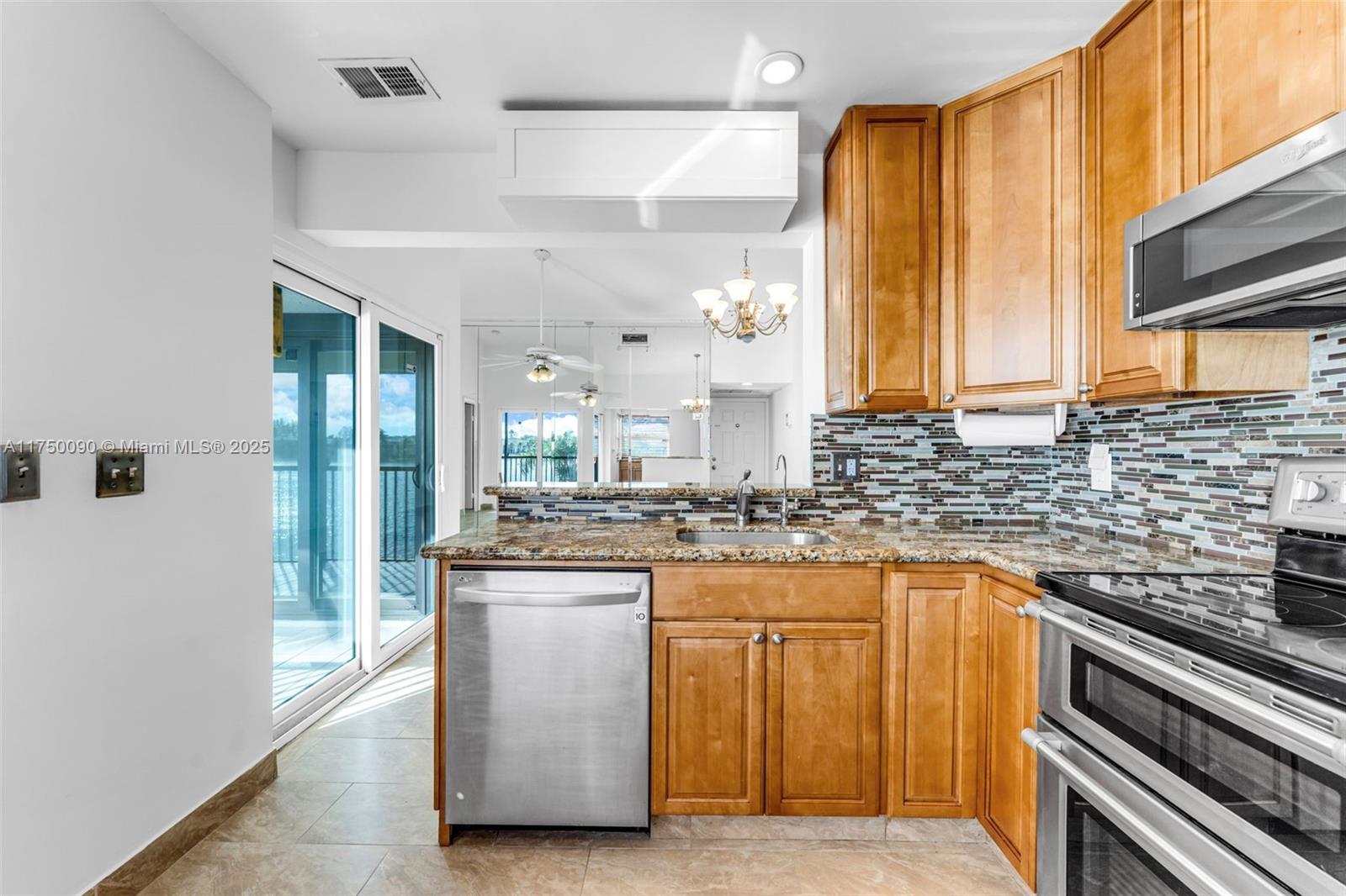 LAKESHORE CONDO #5 - Residential