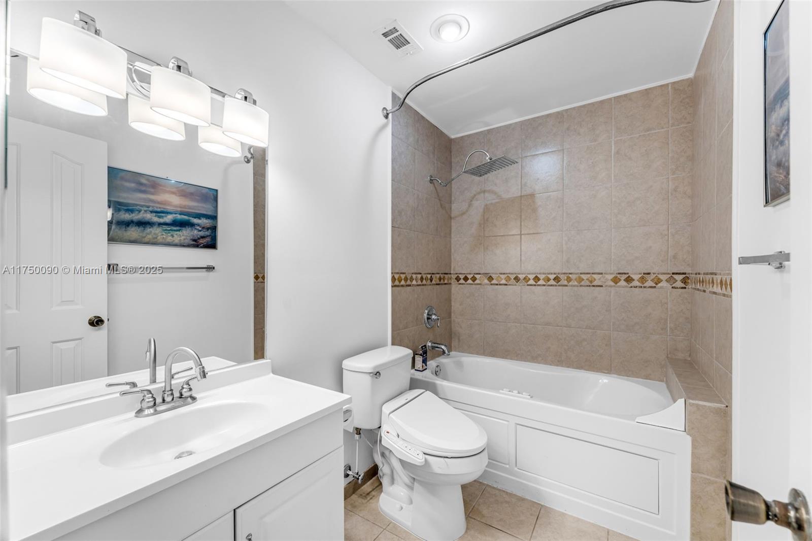 LAKESHORE CONDO #5 - Residential