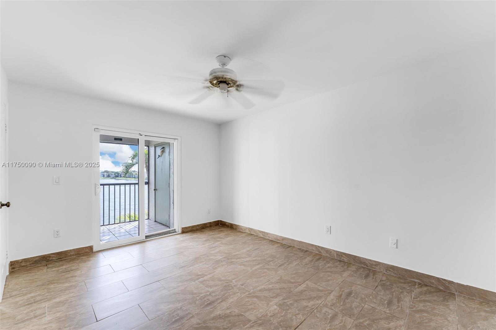 LAKESHORE CONDO #5 - Residential