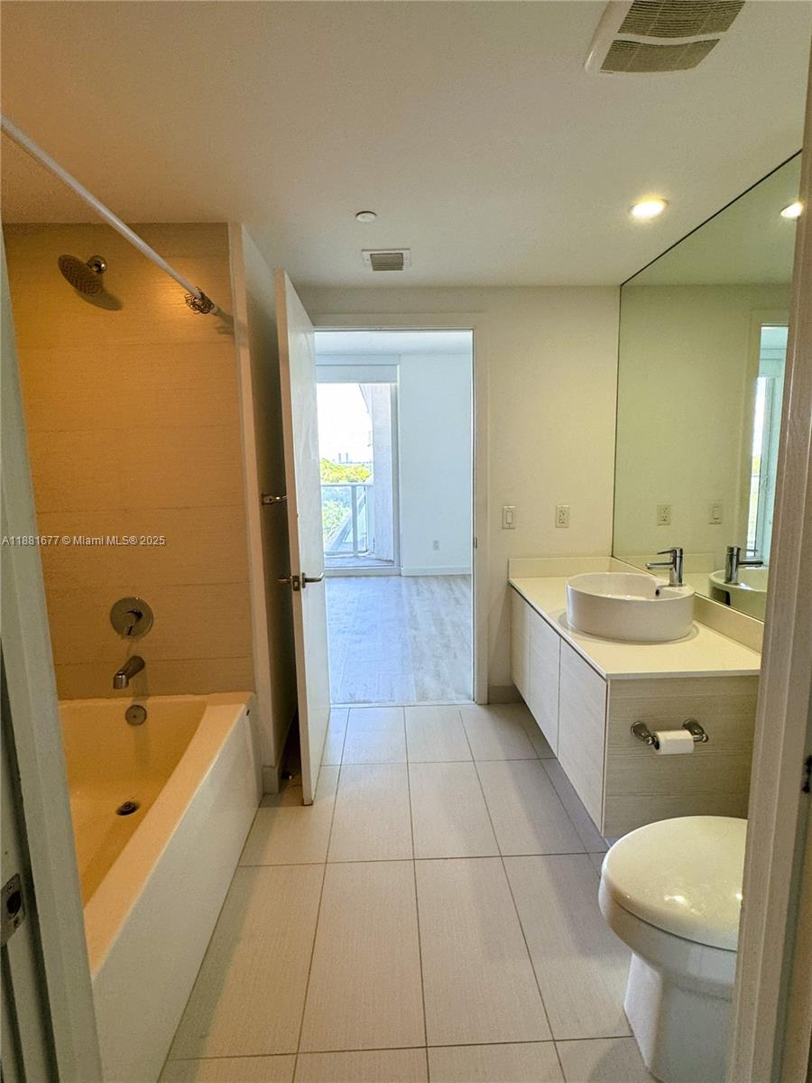 4250 BISCAYNE BOULEVARD C - Residential Lease