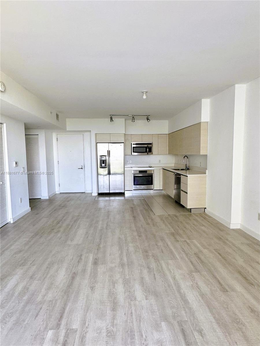 4250 BISCAYNE BOULEVARD C - Residential Lease