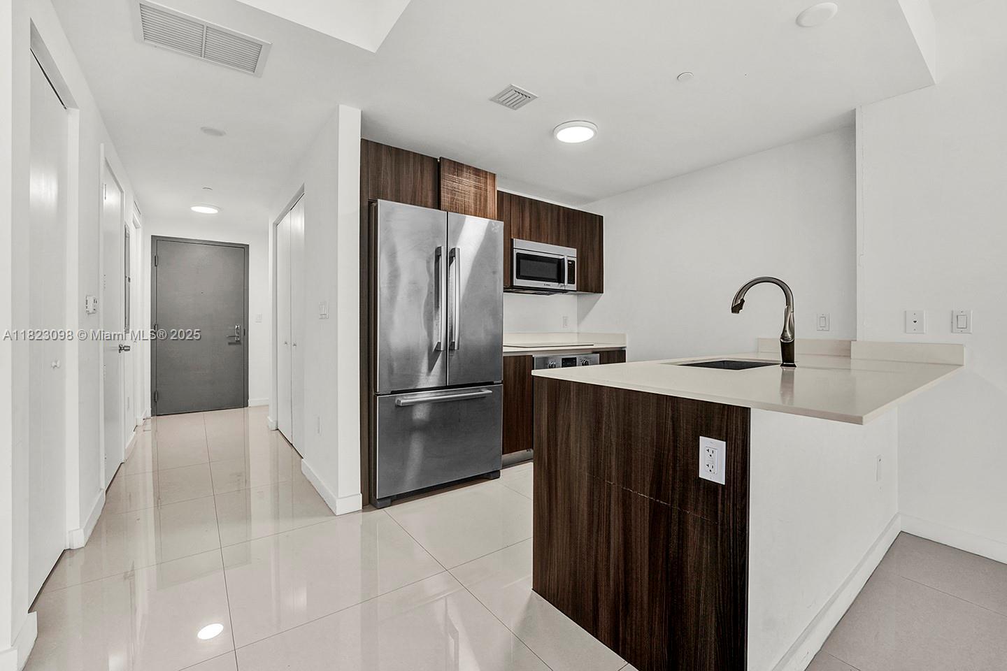 488 NE 18th St 3105