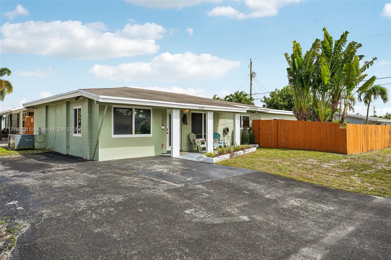 4580 NW 3rd Ave