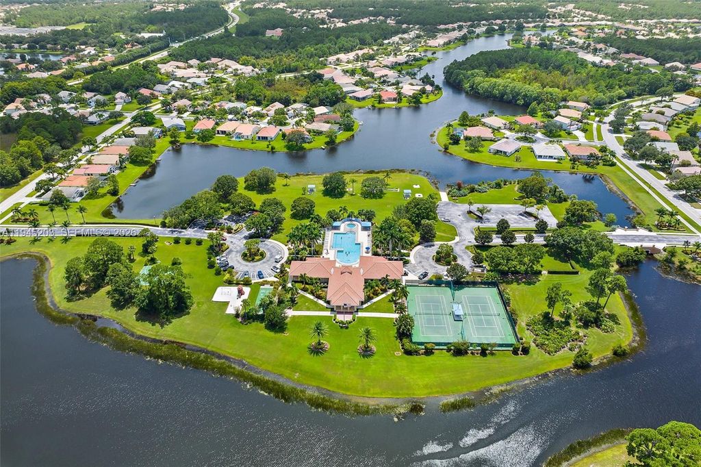 Photo of 719 SW Munjack Cir, Port St Lucie, FL 34986 (MLS # A11945203)