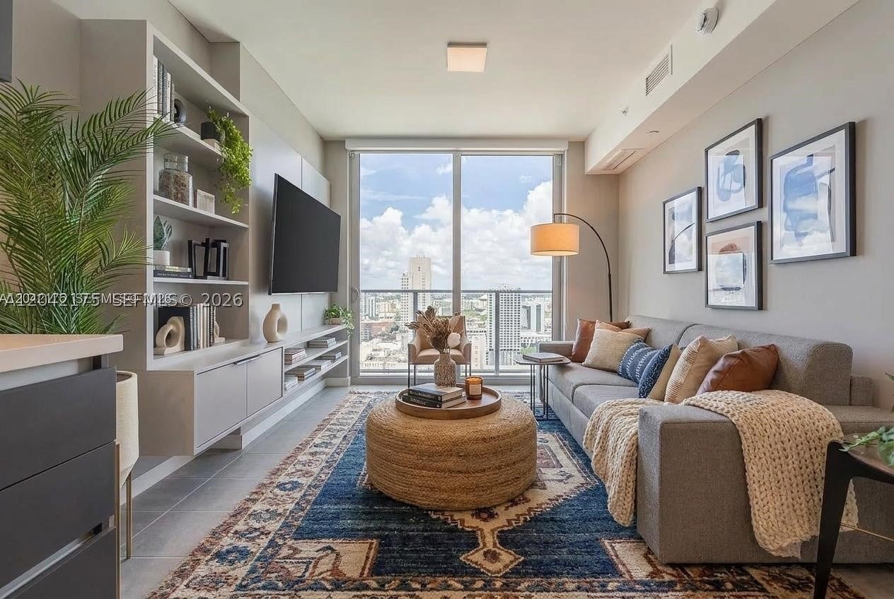 227 NE 2nd St 3104