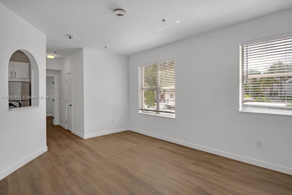 747 Michigan Ave 204