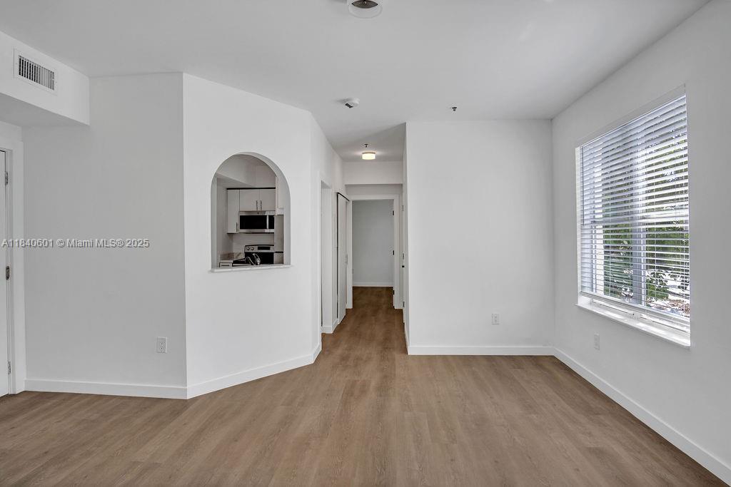 Fully remodeled 1BR 1BA in a well-maintained art deco building in South Beach. This unit features custom closets, all new appliances, a new A/C, a new water heater, washer and dryer and new floors throughout. Walking distance to everything South Beach has to offer: the beach, Flamingo Park, Lincoln Road, Publix, Whole Foods, several restaurants and more.