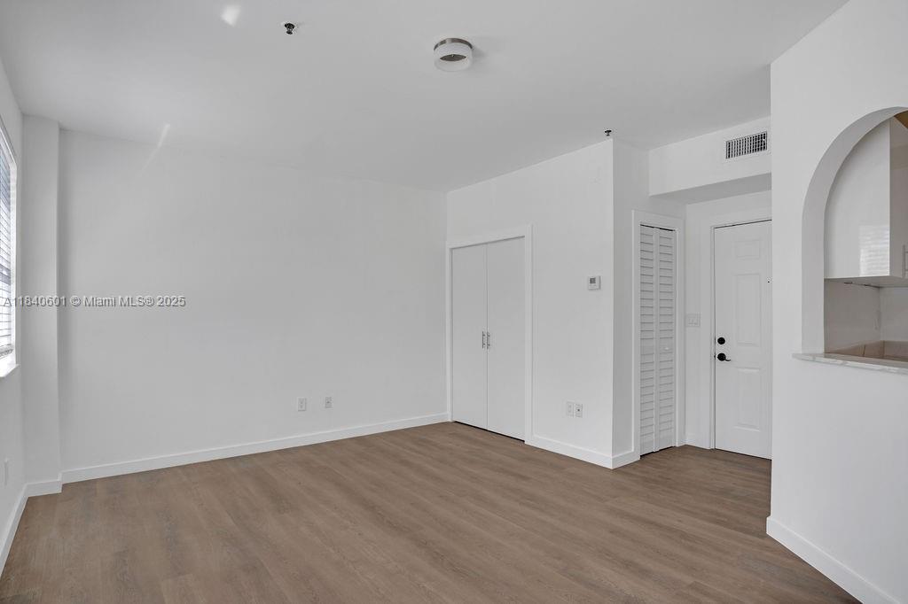 747 Michigan Ave 204