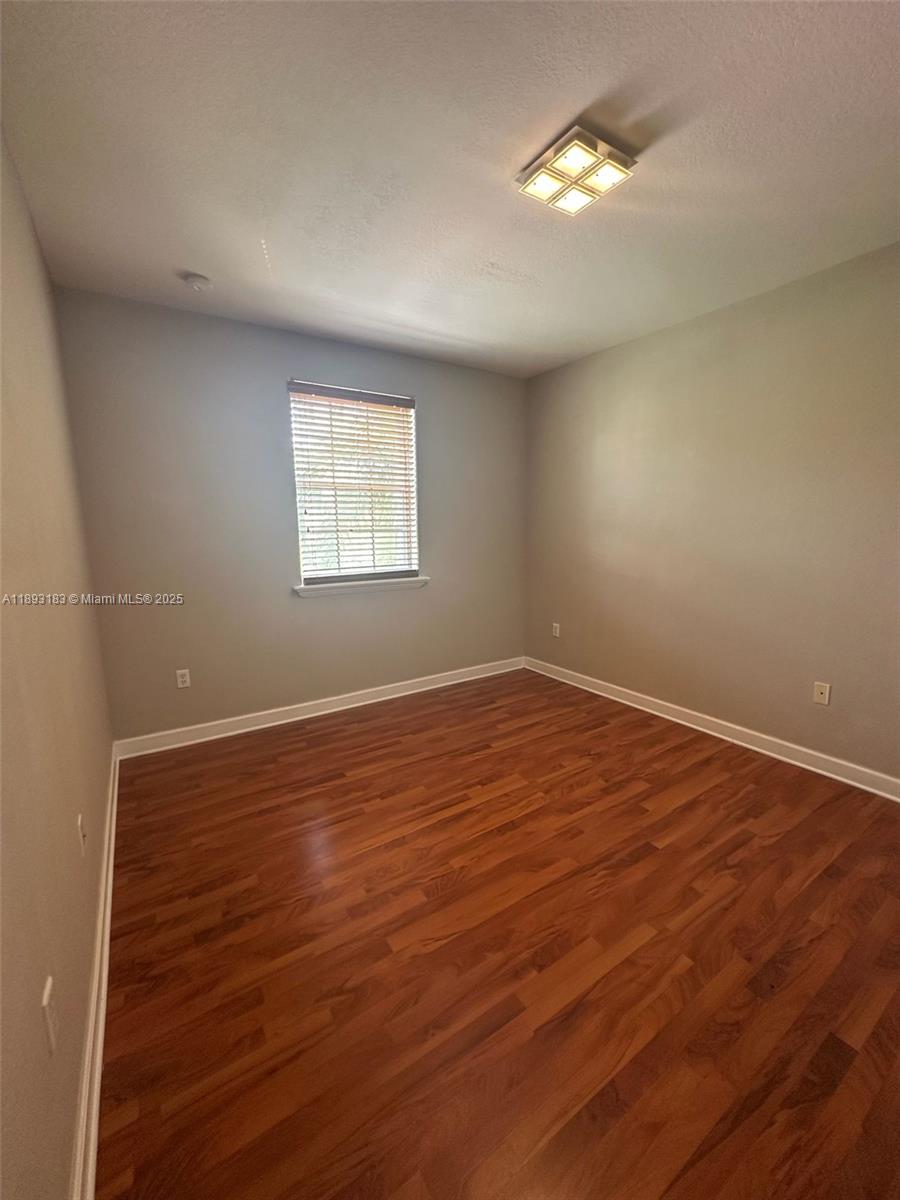 DORAL SOUTHEAST PATIO-HOM - Residential Lease