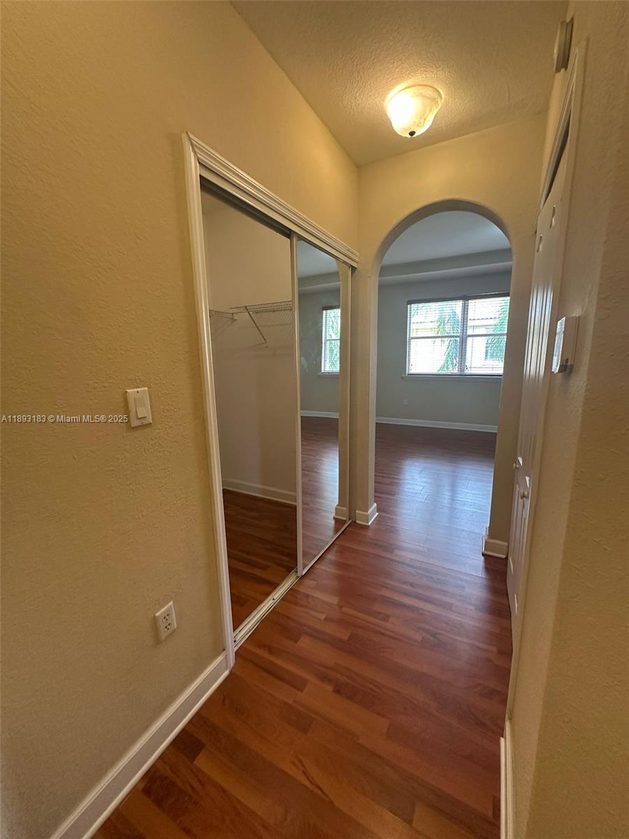 DORAL SOUTHEAST PATIO-HOM - Residential Lease