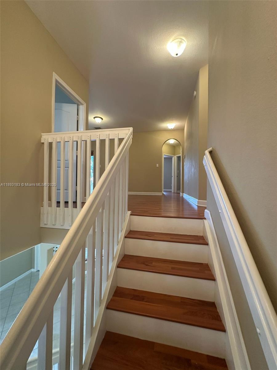DORAL SOUTHEAST PATIO-HOM - Residential Lease