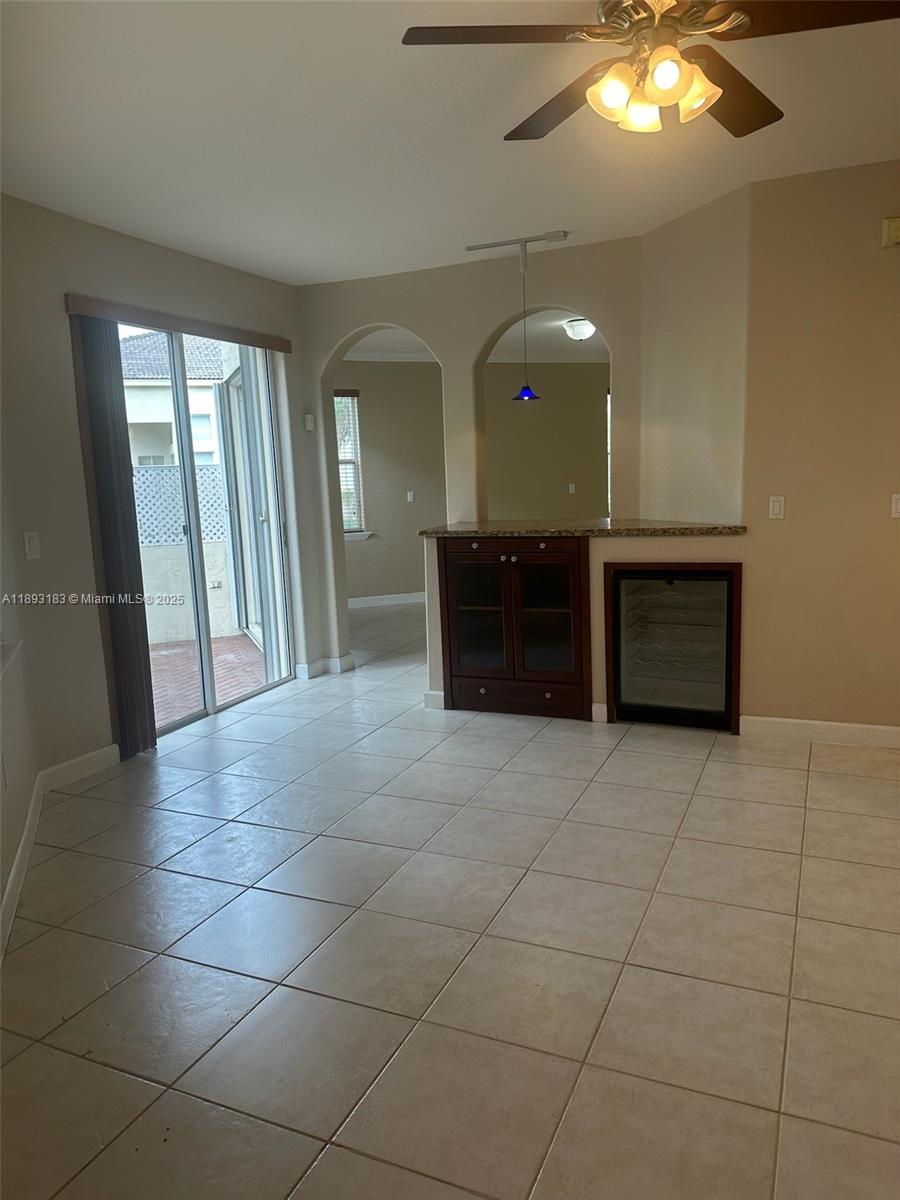 DORAL SOUTHEAST PATIO-HOM - Residential Lease