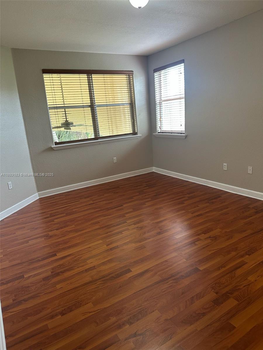 DORAL SOUTHEAST PATIO-HOM - Residential Lease