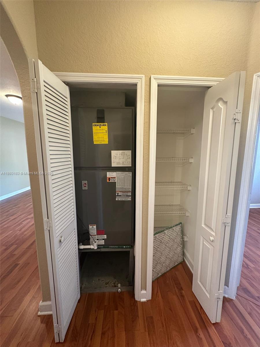 DORAL SOUTHEAST PATIO-HOM - Residential Lease