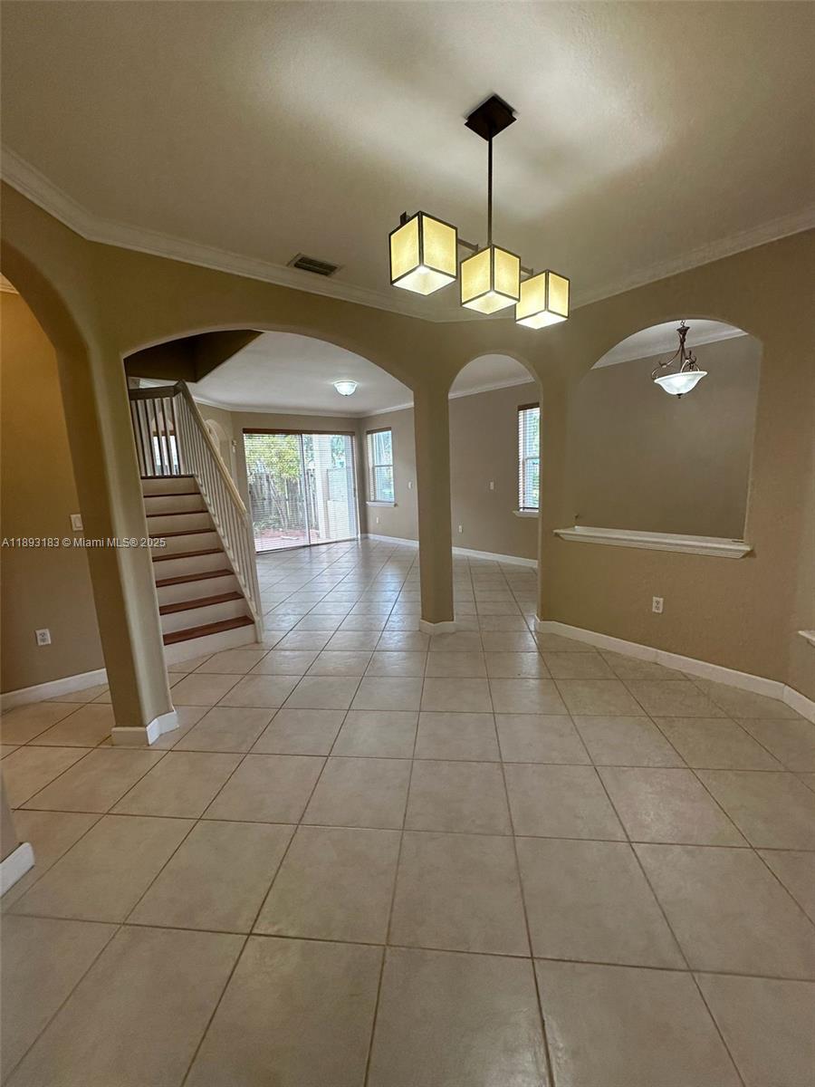 DORAL SOUTHEAST PATIO-HOM - Residential Lease