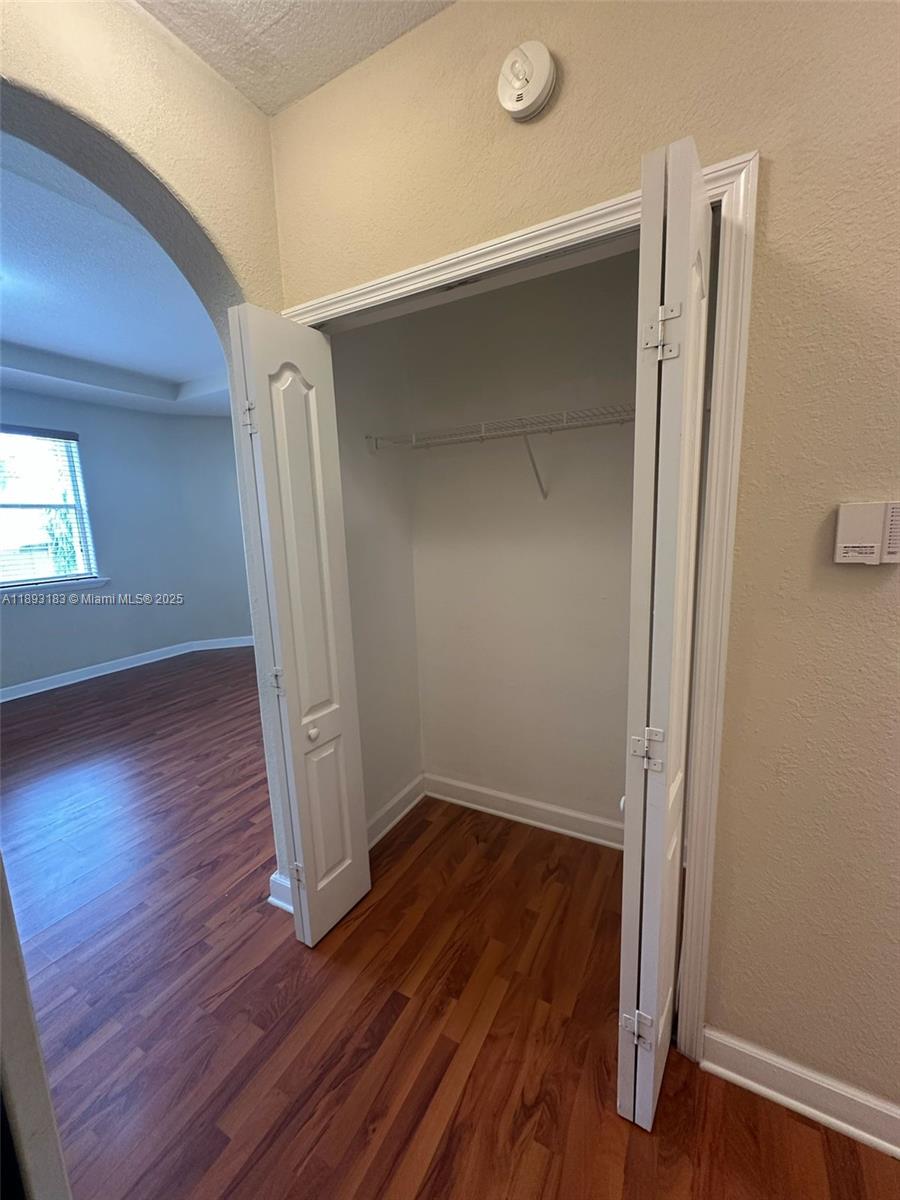 DORAL SOUTHEAST PATIO-HOM - Residential Lease