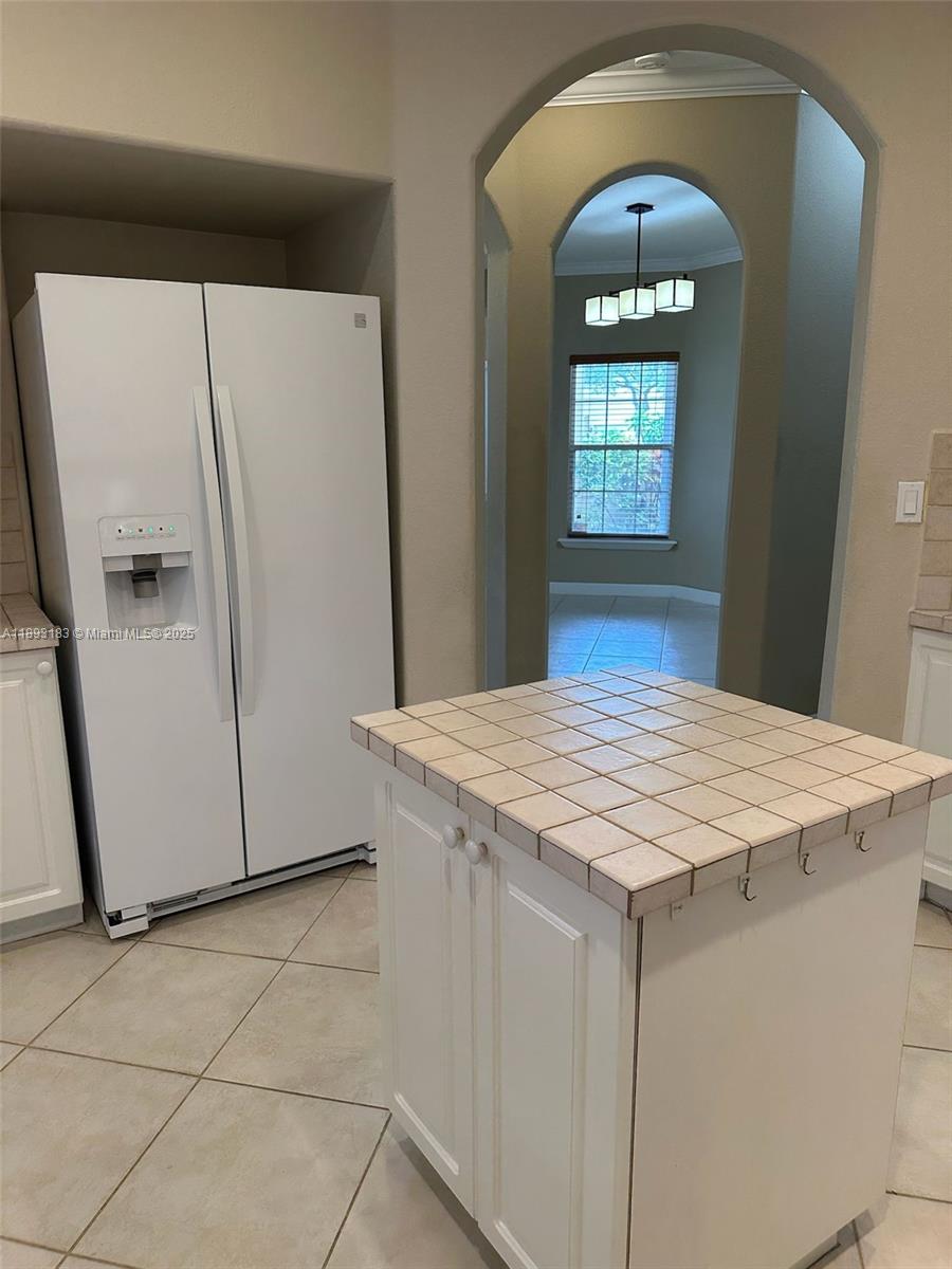 DORAL SOUTHEAST PATIO-HOM - Residential Lease
