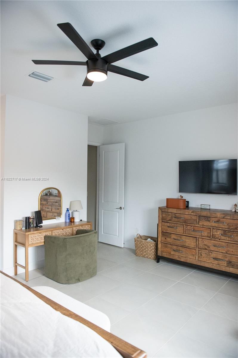 SOUTHERN COVE - Residential