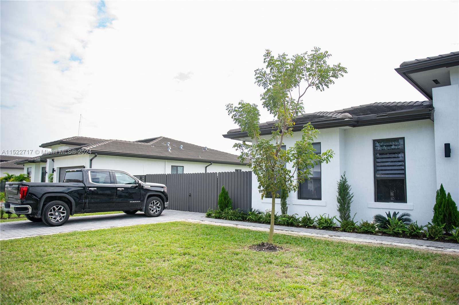 SOUTHERN COVE - Residential