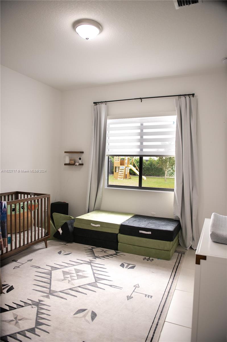SOUTHERN COVE - Residential