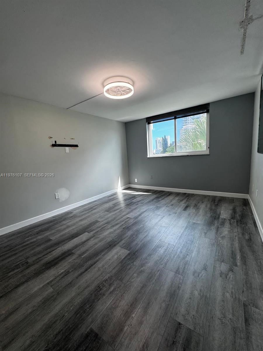 EDEN POINT NORTH CONDO - Residential Lease