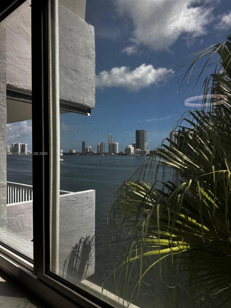 EDEN POINT NORTH CONDO - Residential Lease