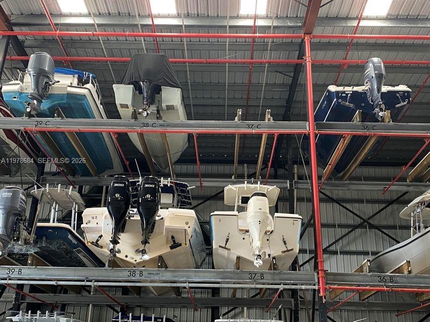 BOAT HOUSE CONDOMINIUM - Land