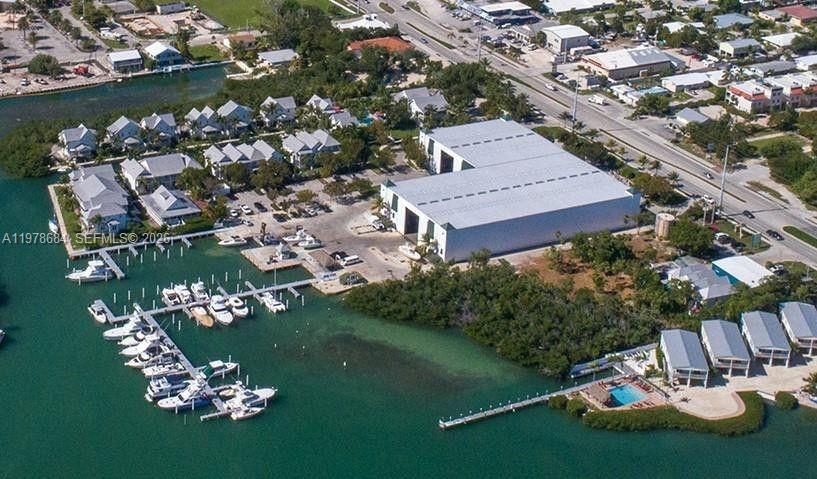 BOAT HOUSE CONDOMINIUM - Land