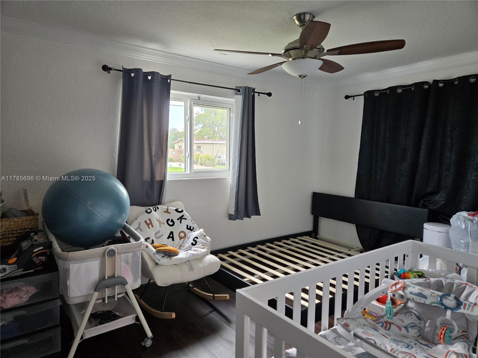 SUNRISE GOLF VILLAGE - Residential