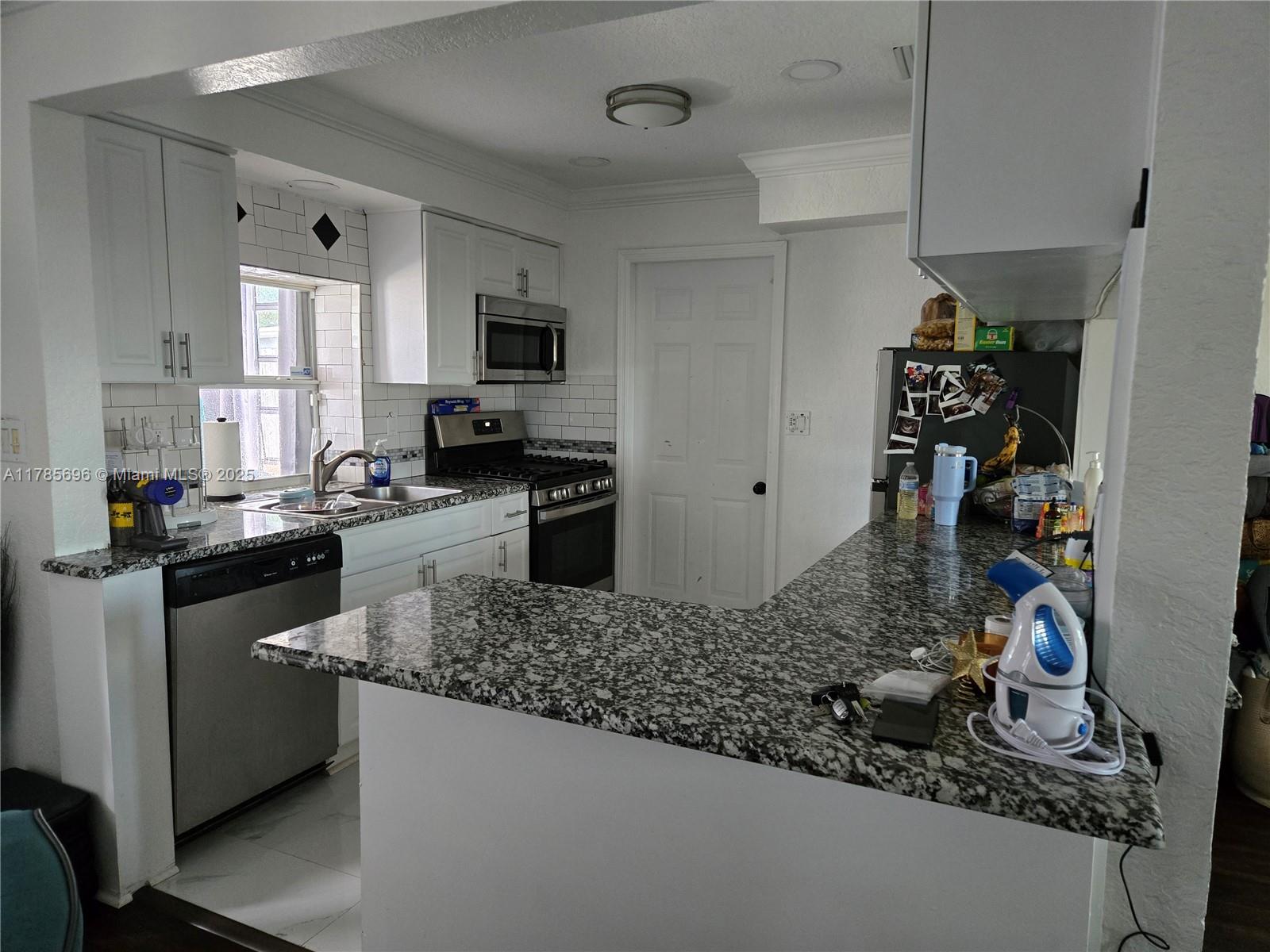 SUNRISE GOLF VILLAGE - Residential